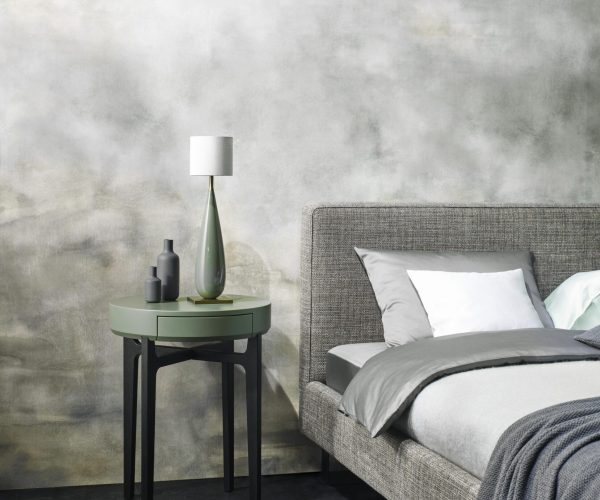 Imm_Cologne_2020-5_ACADEMY_BT_LILLI_Tischleuchte_CHIARA_Bett